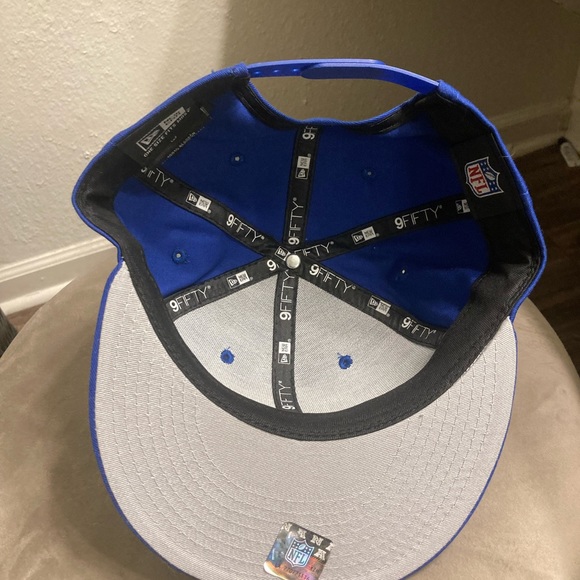 Los Angeles Rams New Era Flatbill Snapback - Picture 5 of 8